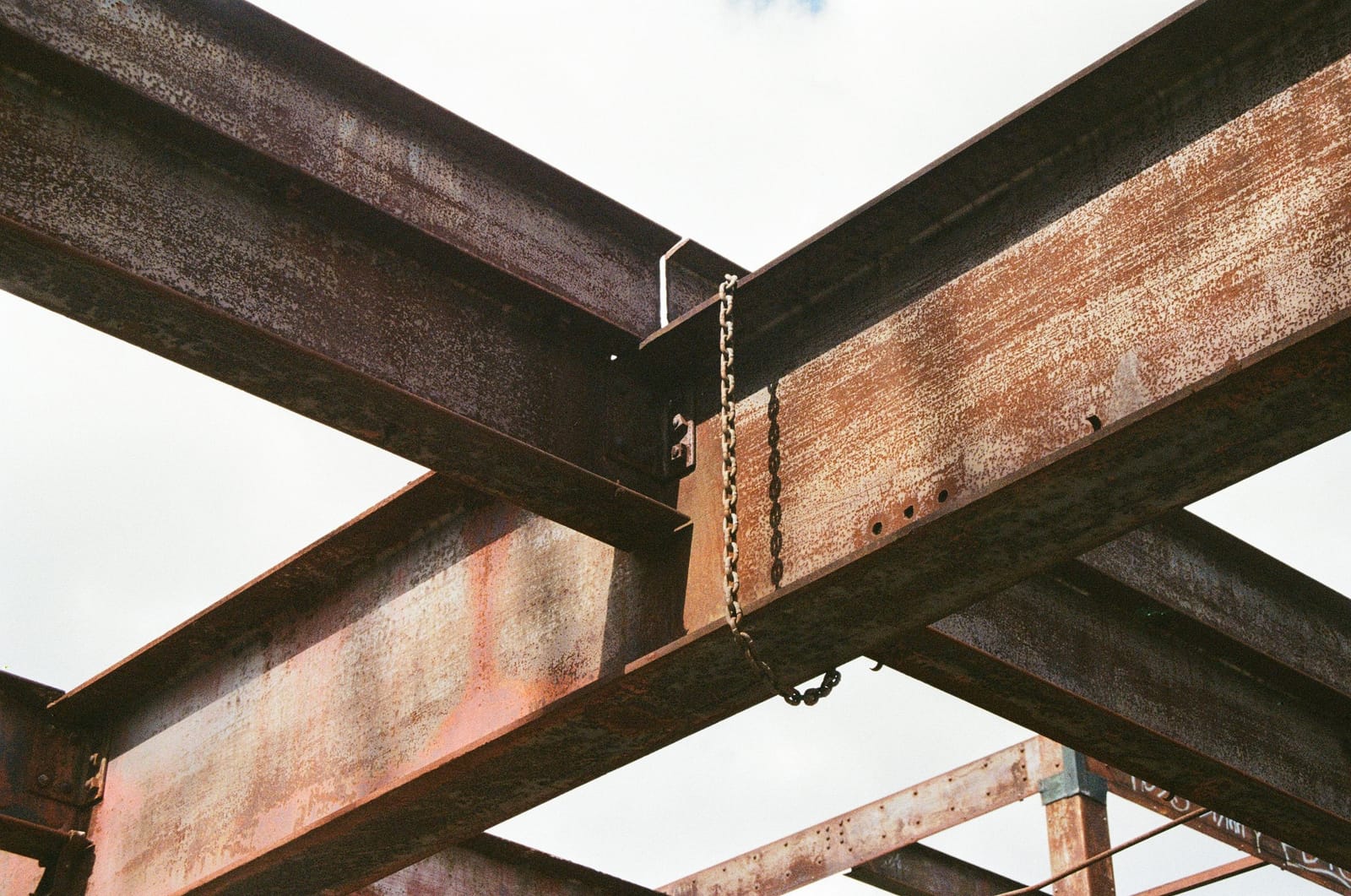 Vigas de acero de una estructura metálica